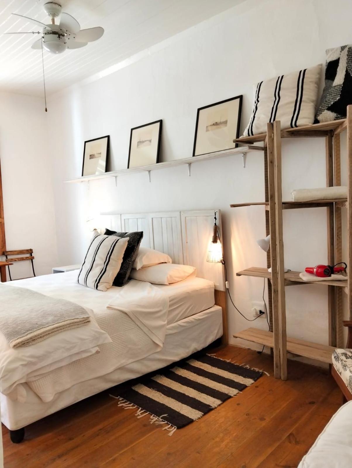 배리데일 The Whitehouse B&B 외부 사진